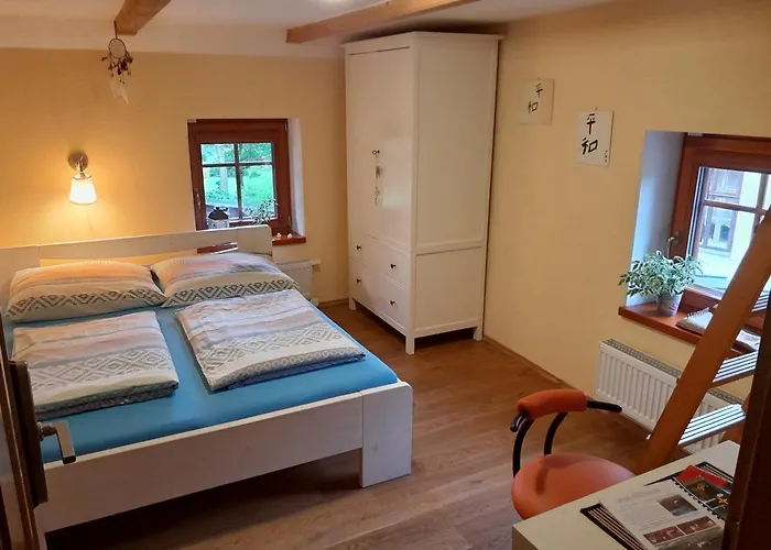 Guest House Sneznik Hétvégi ház *