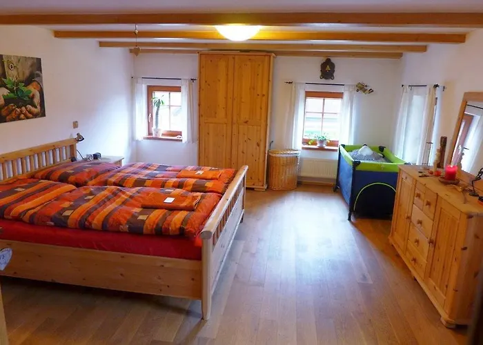 Guest House Sneznik Hétvégi ház